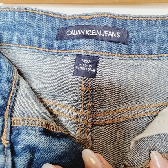 Calvin Klein Jeans Distressed Denim Skirt - Picture 8 of 8